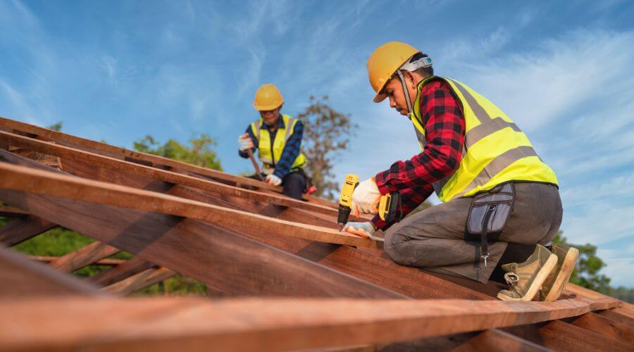 Professional gutter cleaning in Carson, CA